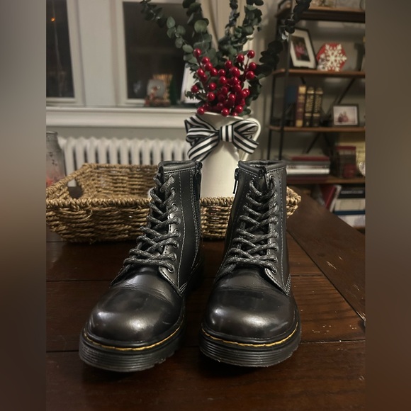 Dr. Martens 1460 metallic lace up boots. Junior size 11. - Picture 2 of 6